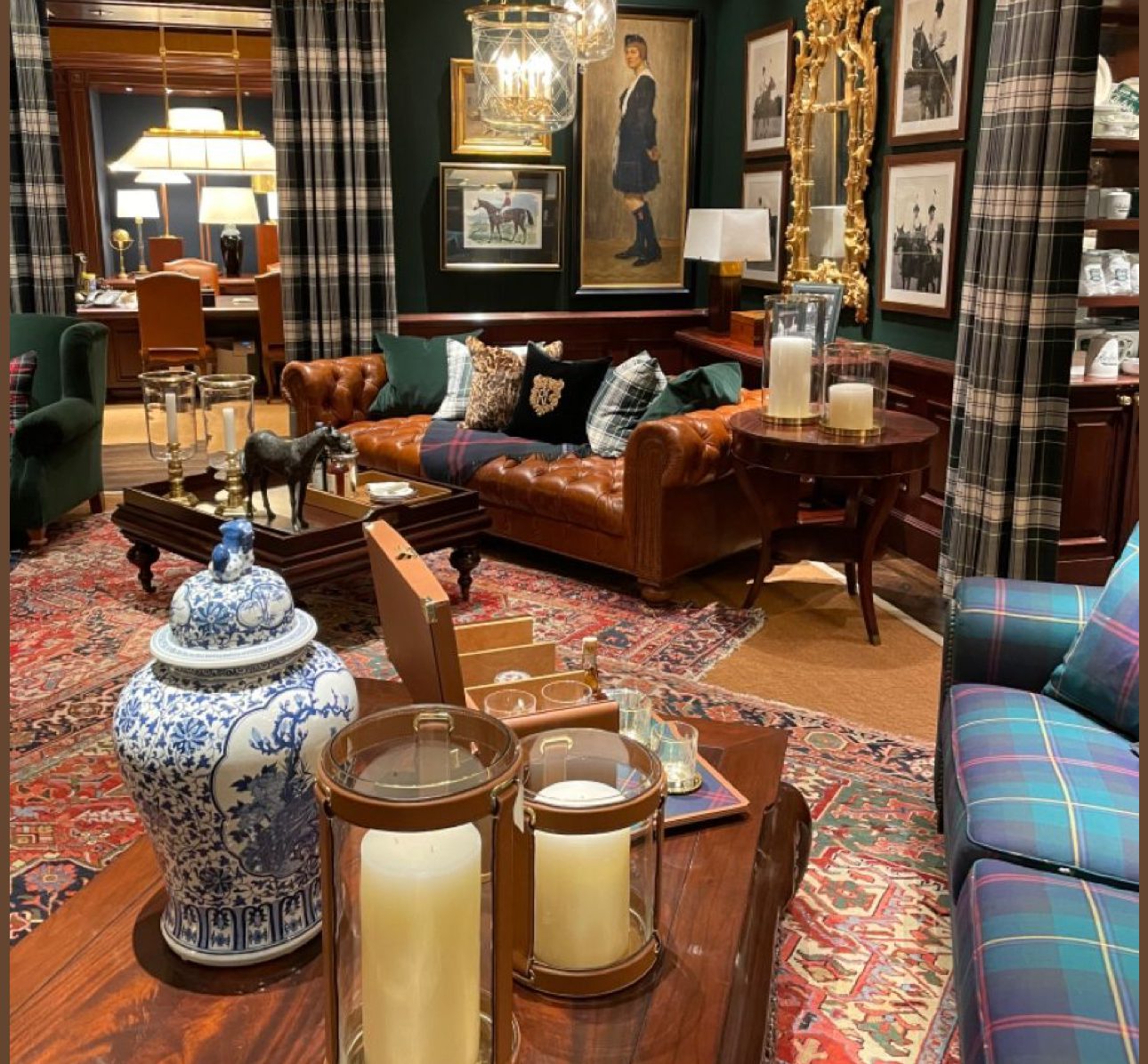 Cozy living room with plaid walls and classic decor.